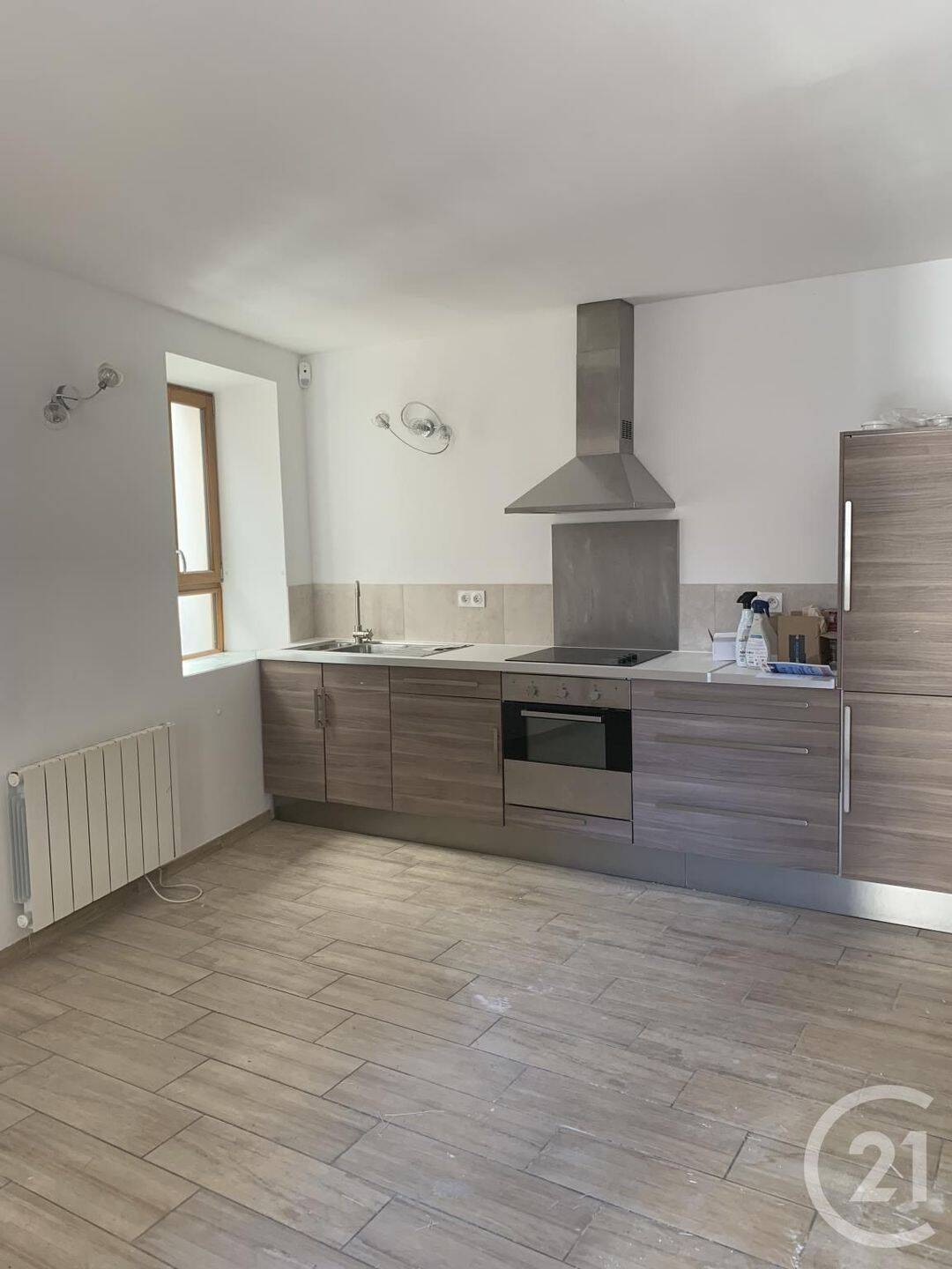 Maison 2 pièces 57 m² · à Bagnols-sur-Cèze · 56,9 m² · 560 €