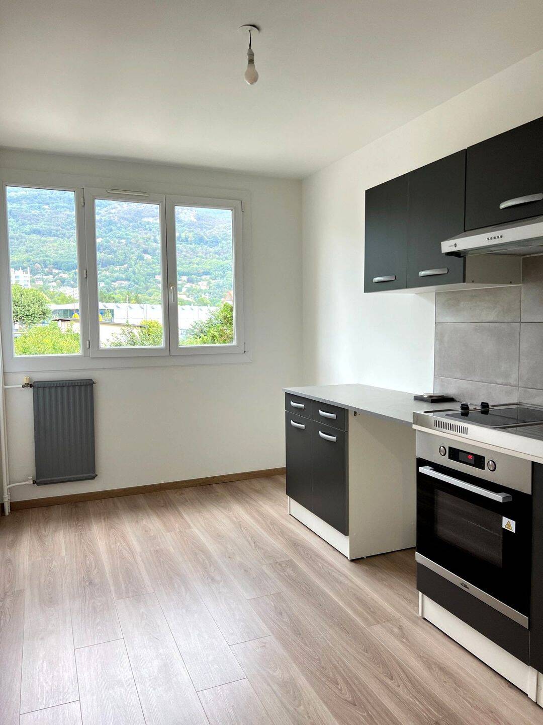 Appartement 1 pièce 31 m² · à Seyssins · 30,9 m² · 645 €/mois