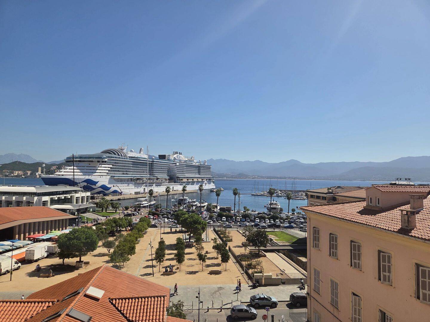 Appartement 4 pièces 94 m² · à Ajaccio · 94,3 m² · 450 000 €