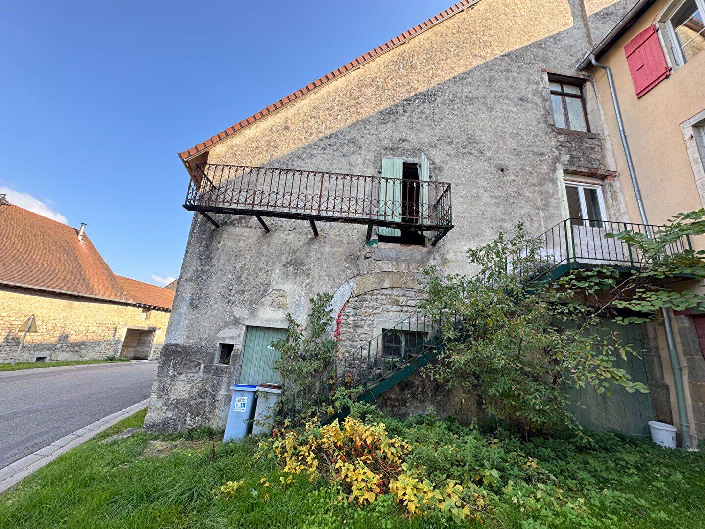 Maison 5 pièces 116 m² · à Arlay · 116,3 m² · 98 000 €