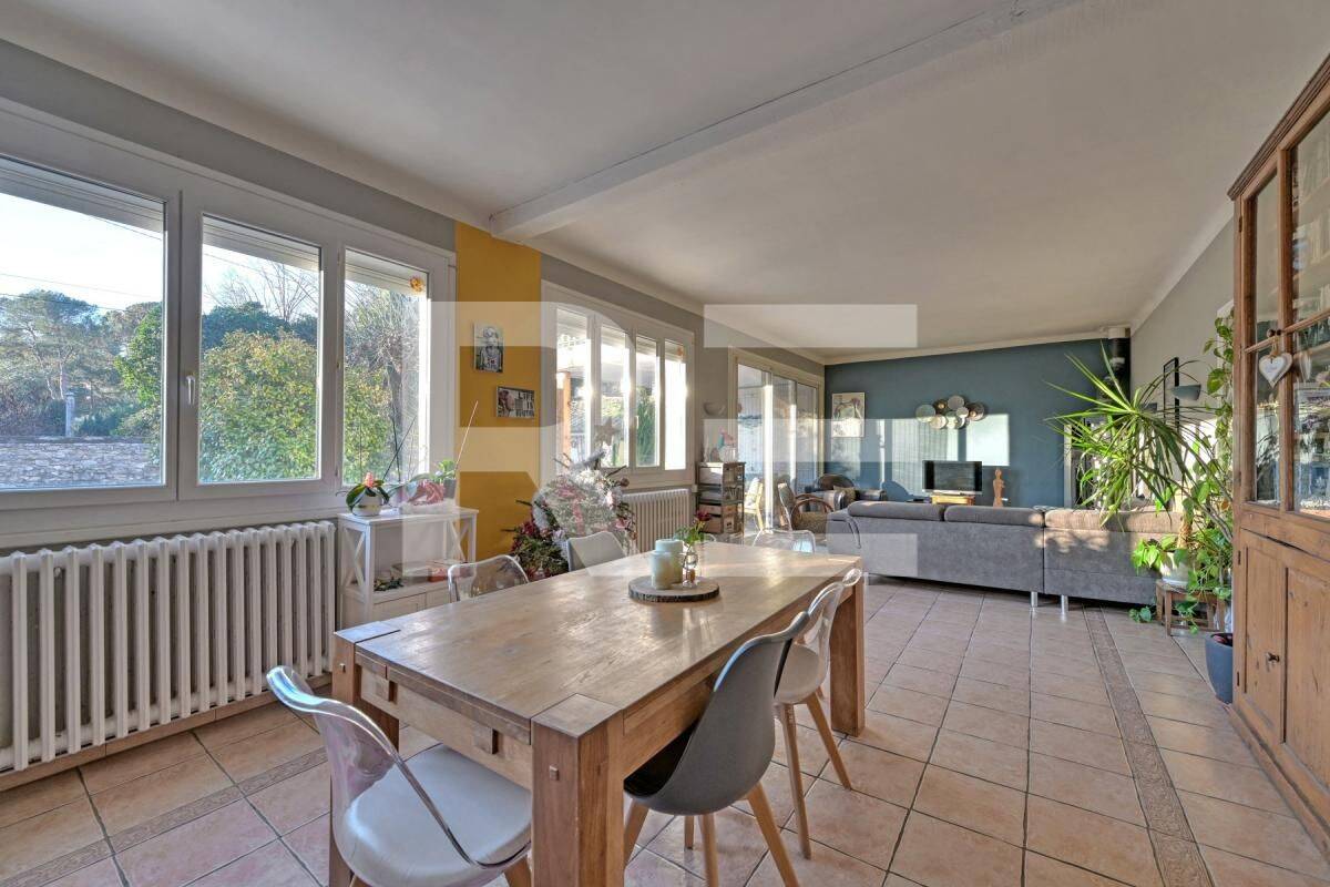 Maison 5 pièces 144 m² · à Nîmes · 144 m² · 350 000 €