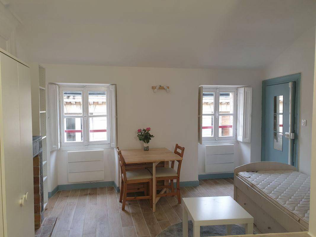 Appartement 1 pièce 19 m² · à Bordeaux · 19 m² · 695 €