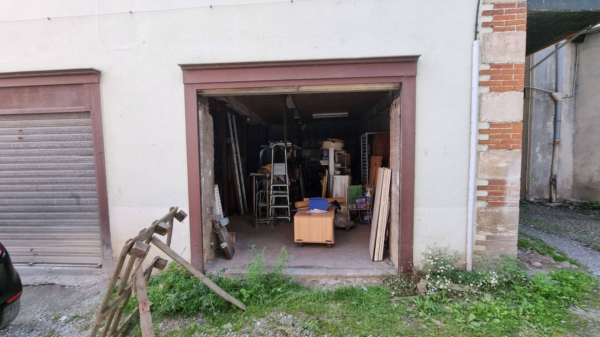 Local de stockage / garage Pau Les Halles