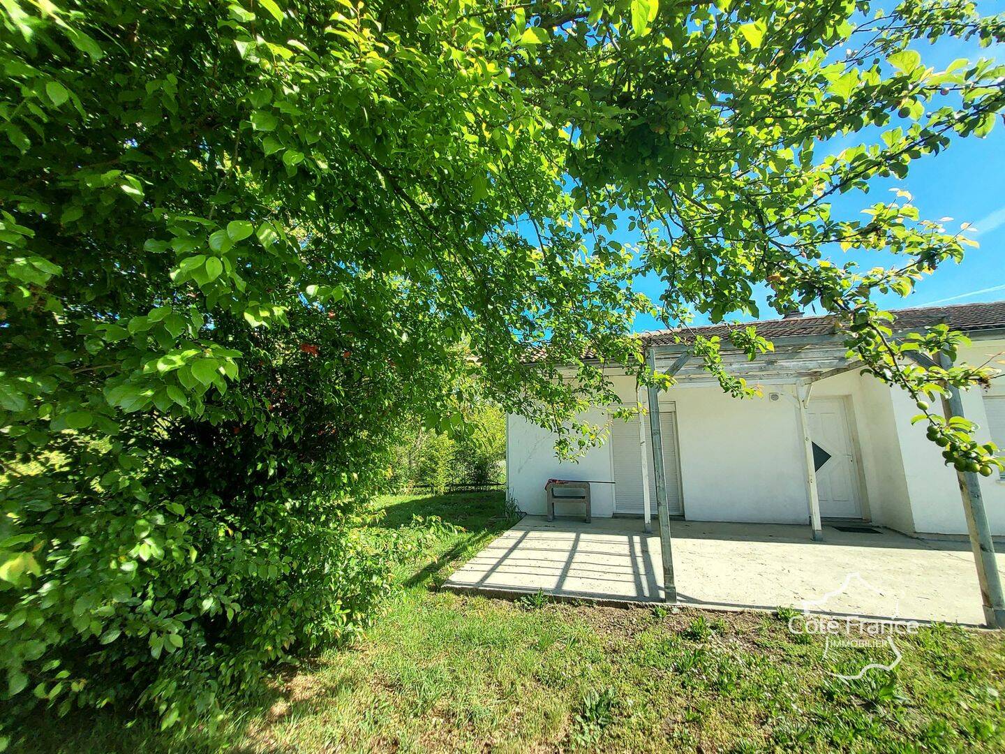 Maison 4 pièces avec garage, idéal projet de rénovation