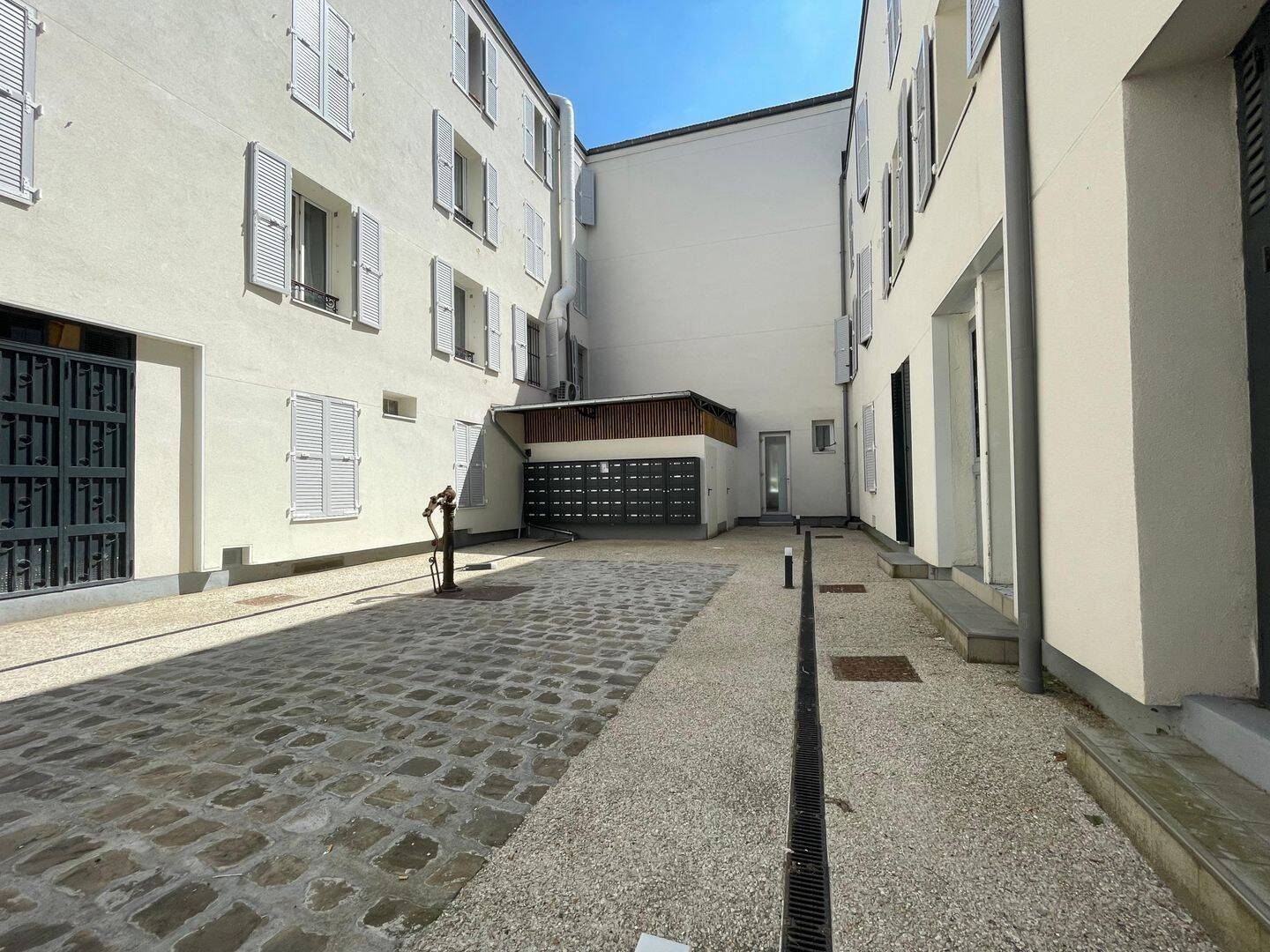 Appartement 1 pièce 8 m² · à Boulogne-Billancourt · 8,4 m² · 90 000 €