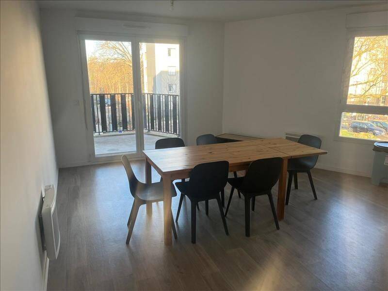 Appartement 3 pièces 65 m² · à Poissy · 65 m² · 1 150 €