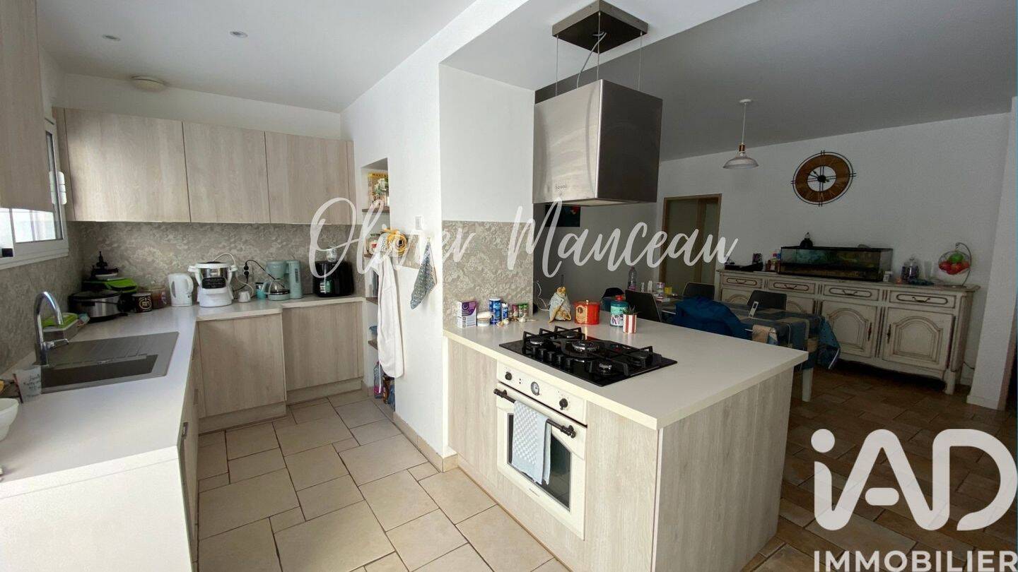 Maison 6 pièces 168 m² · à Les Herbiers · 168 m² · 310 000 €