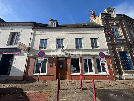 Immeuble à vendre 181 000 € 246 m² Breteuil 27160
