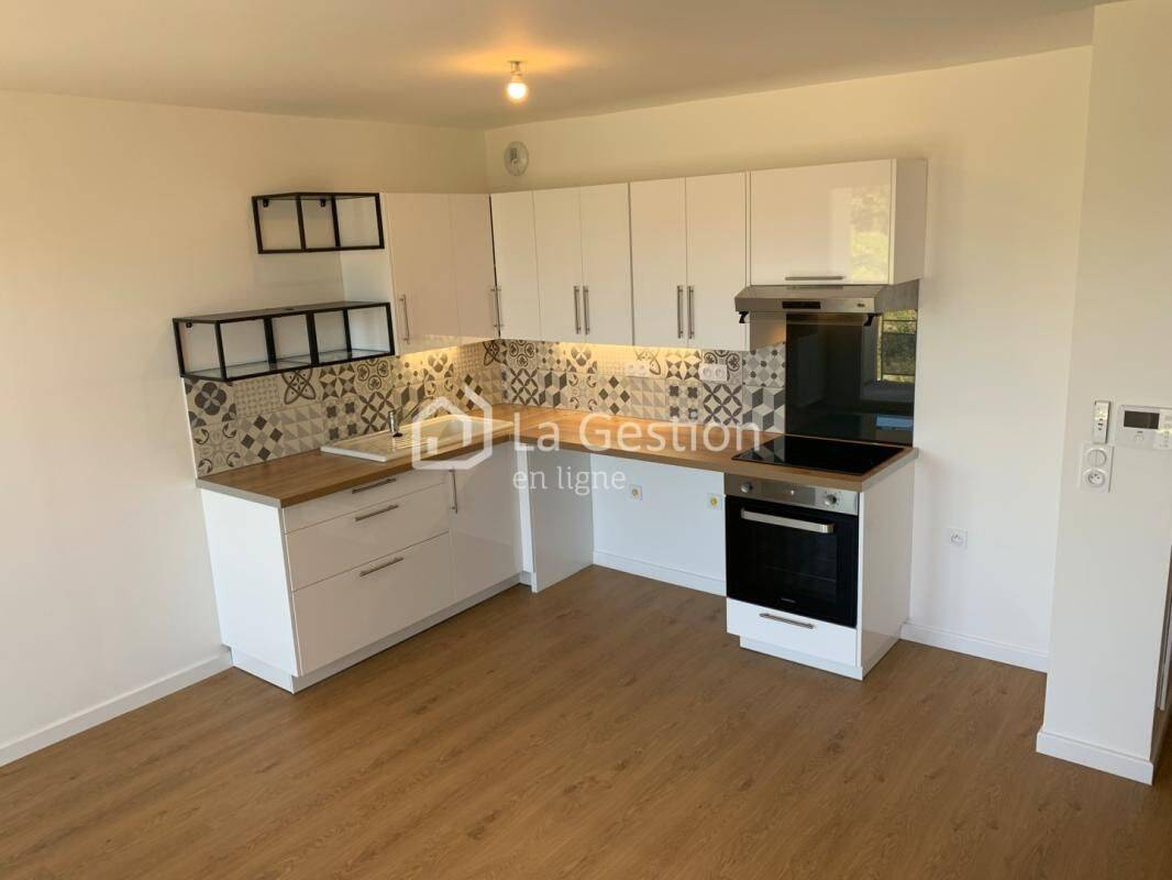 Appartement 2 pièces 43 m² · à Villeneuve-le-Roi · 43 m² · 865 €