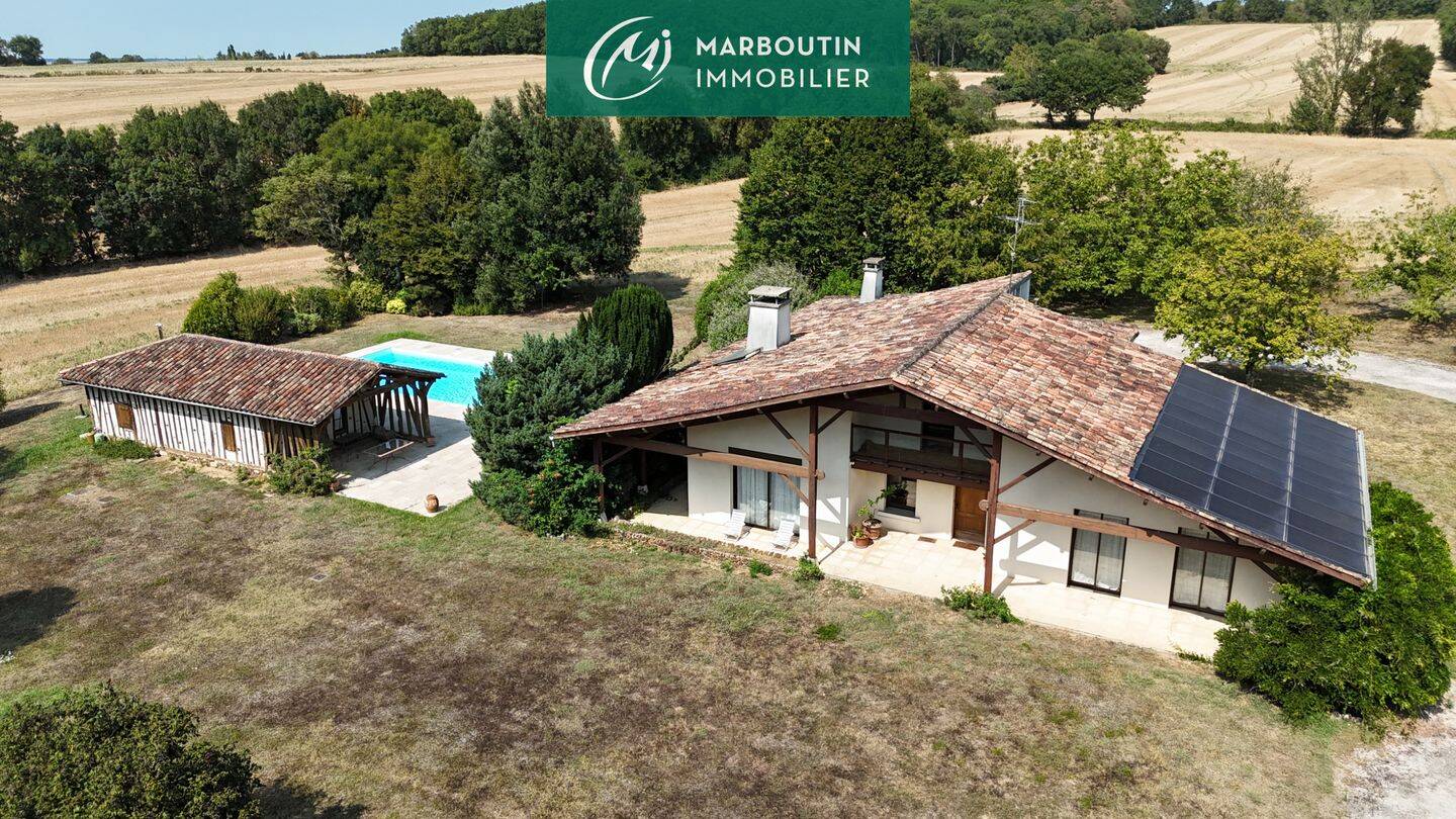 Maison 6 pièces 240 m² · à Casteljaloux · 240 m² · 493 500 €