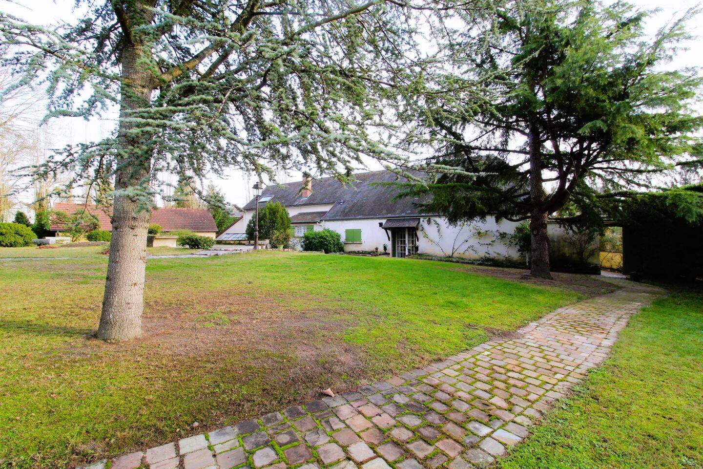 Maison 10 pièces 300 m² · à Houdan · 300 m² · 554 000 €