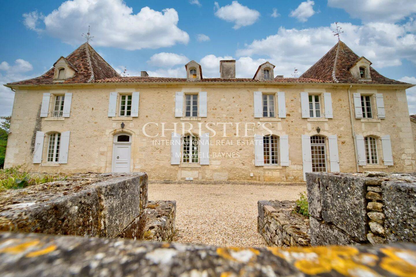 Maison 33 pièces 731 m² · à Bergerac · 731 m² · 2 067 000 €