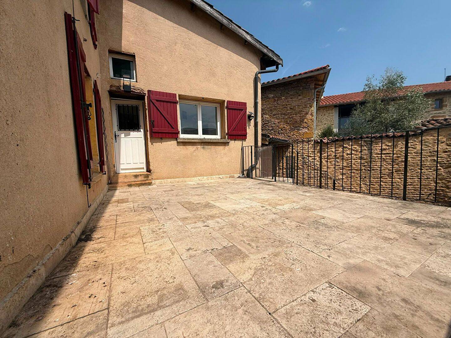Appartement 3 pièces 80 m² · à Val d'Oingt · 80 m² · 790 €/mois