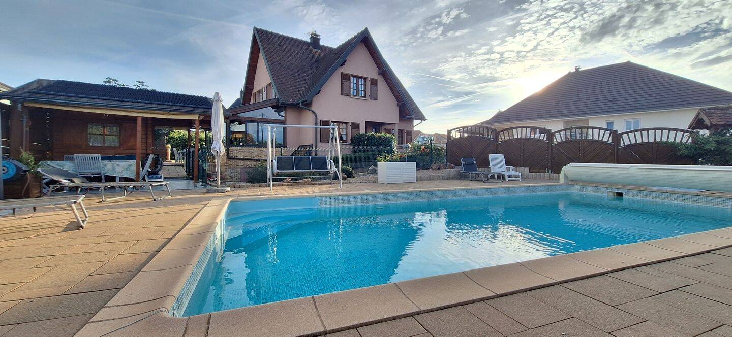 Maison 6 pièces 137 m² · à Burnhaupt-le-Bas · 137 m² · 385 000 €
