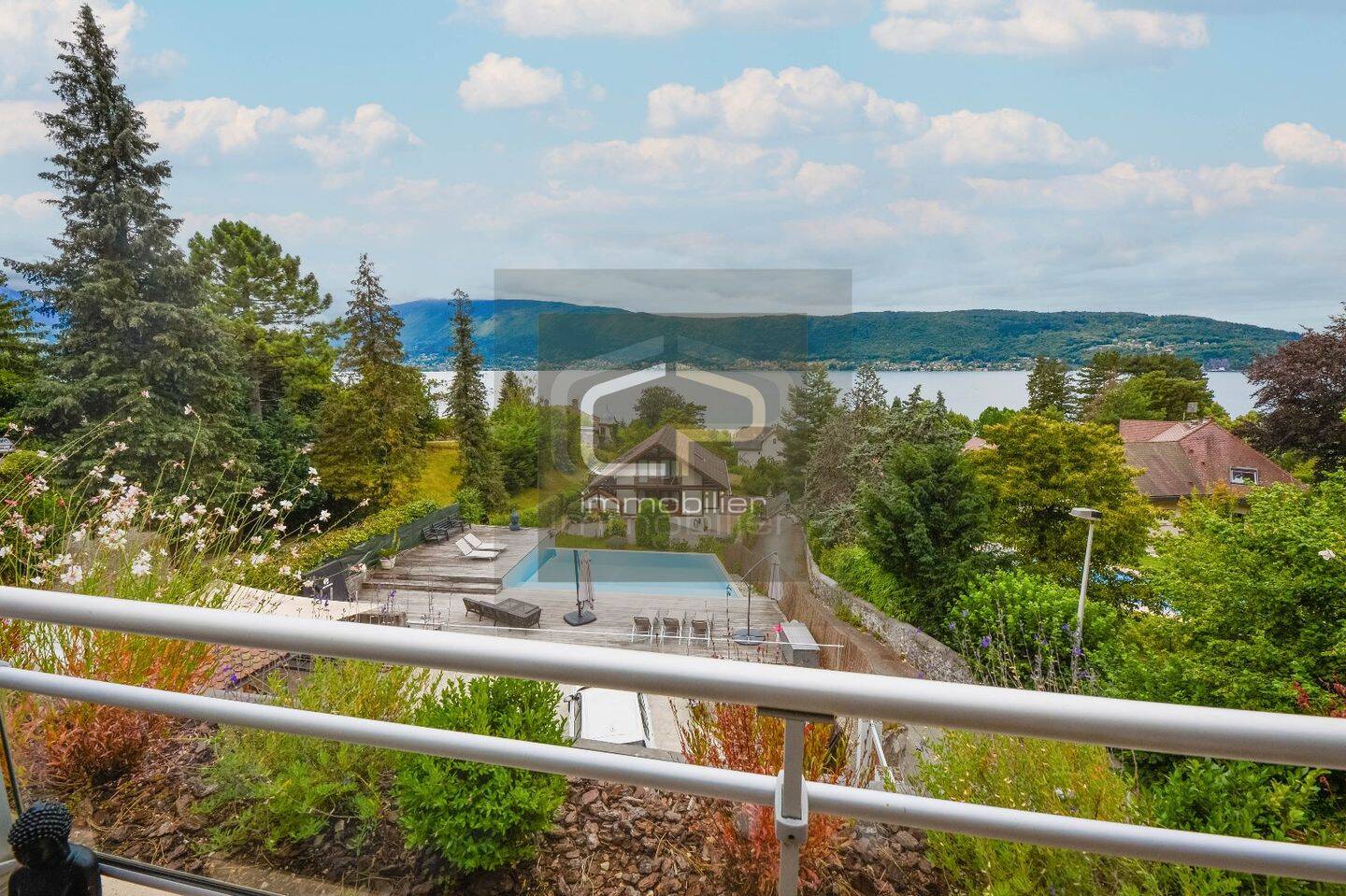 Appartement 6 pièces 192 m² · à Veyrier-du-Lac · 192 m² · 1 570 000 €