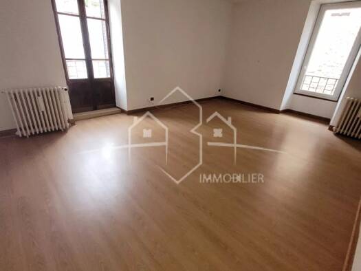 Maison de ville à vendre 139 000 € 5 pièces 4 chambres 160 m² Beaurepaire 38270