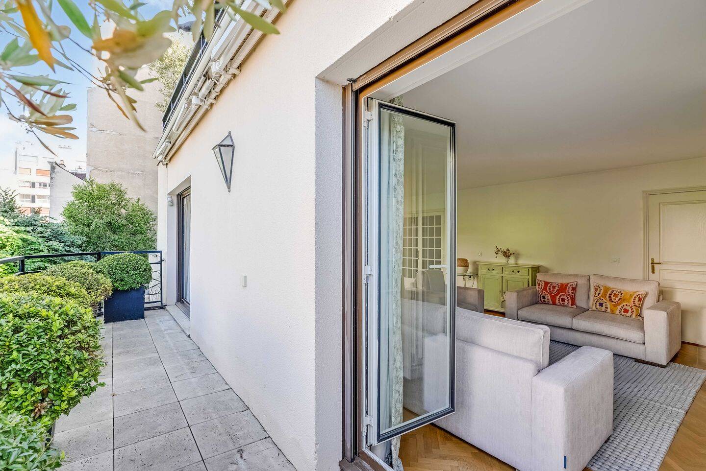 Maison 5 pièces 141 m² · à Paris 8ème Arrondissement · 141 m² · 2 599 000 €