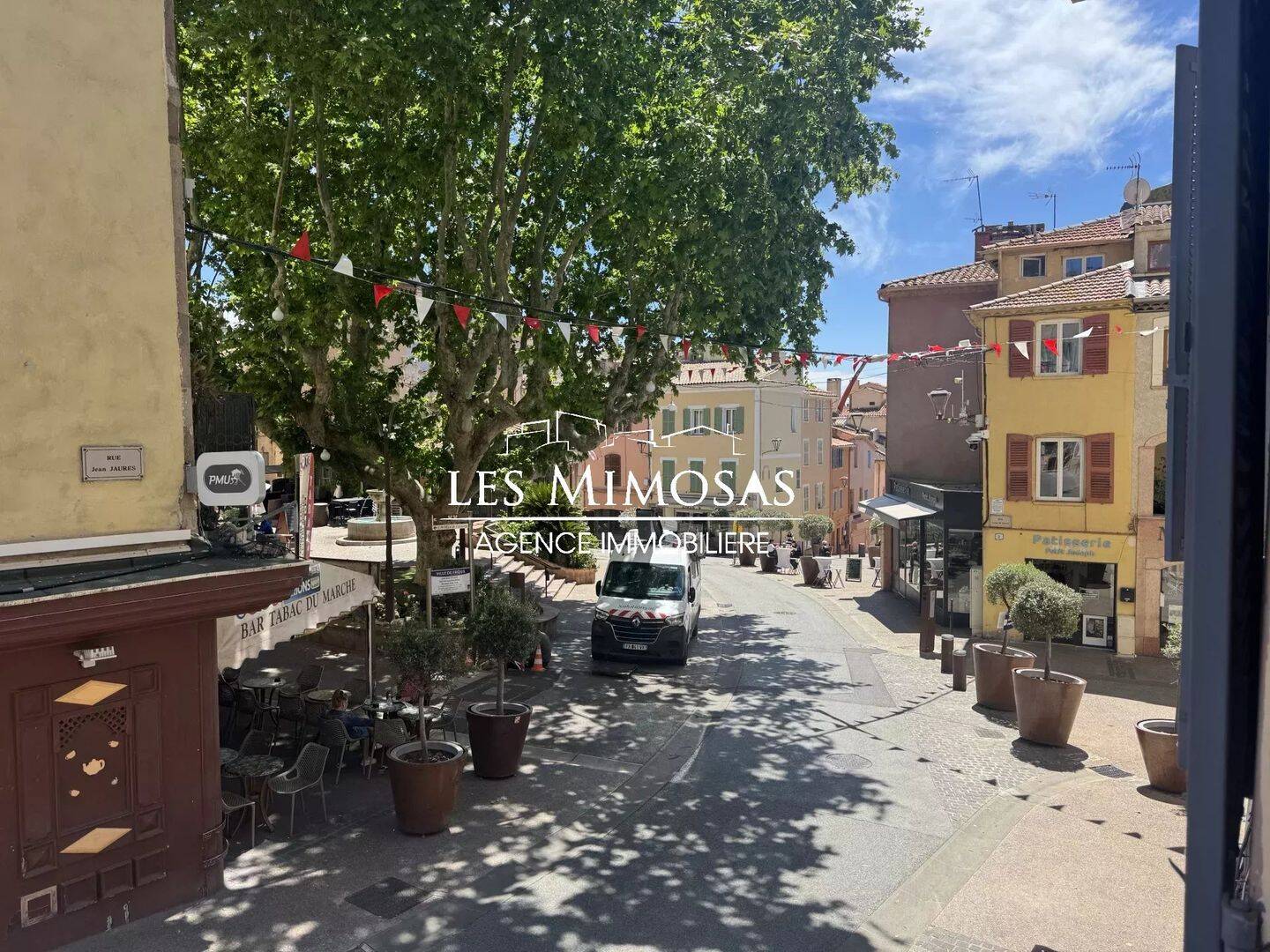 Appartement 3 pièces 86 m² · à Fréjus · 86,3 m² · 220 000 €