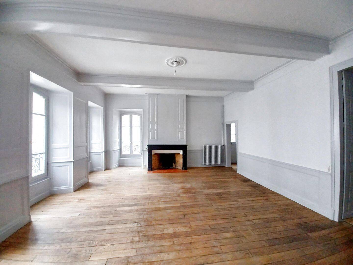 Appartement 5 pièces 139 m² · à Aurillac · 139 m² · 815 €