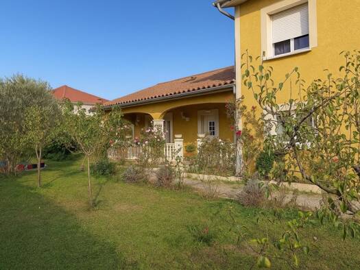 Maison à vendre 360 000 € 7 pièces 6 chambres 176 m² 1 037 m² de terrain Ouest Le Péage-de-Roussillon 38550