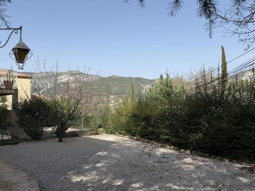 Maison à vendre 525 000 € 7 pièces 5 chambres 190 m² 900 m² de terrain Est Roquevaire 13360