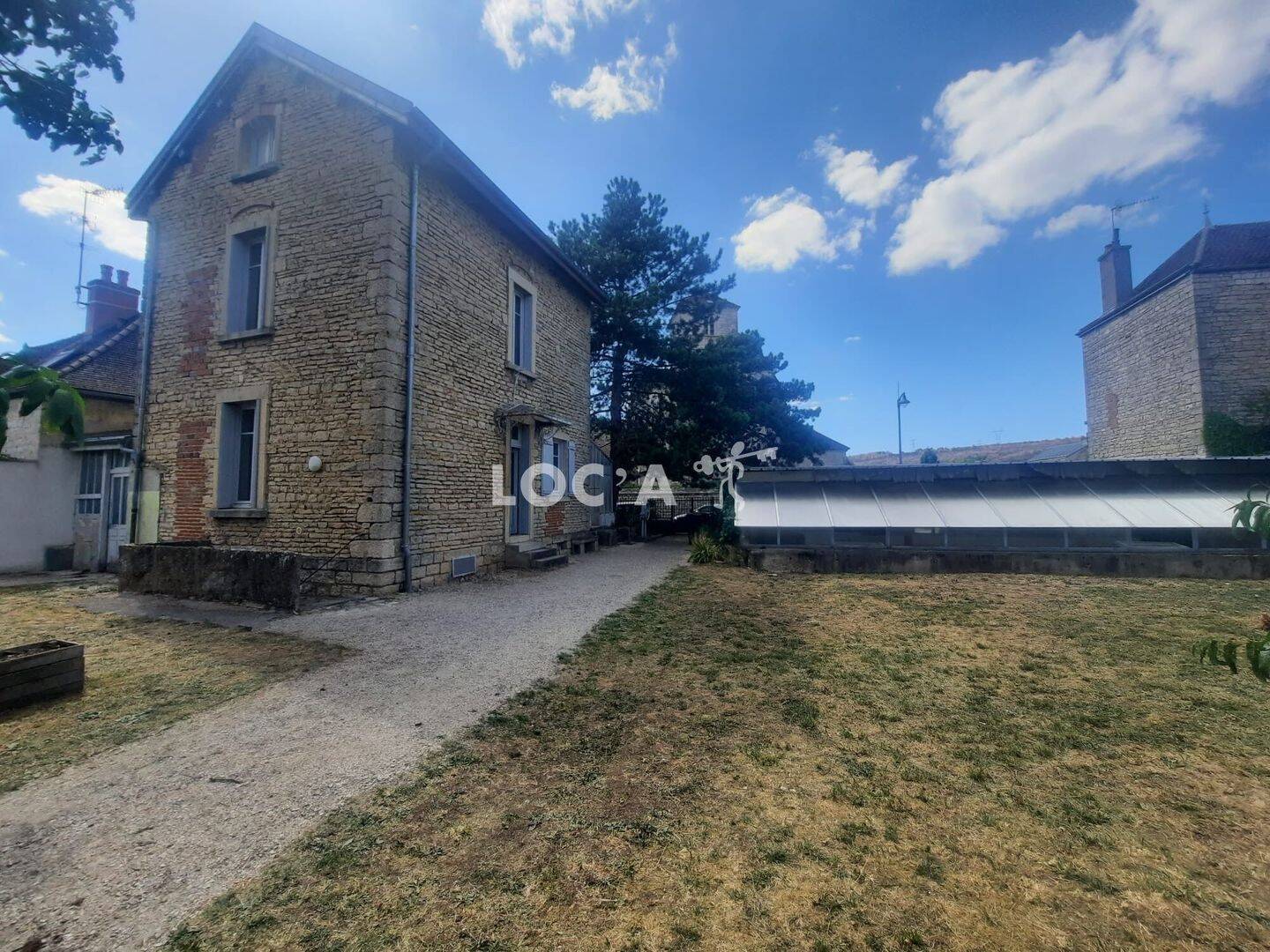 Maison 6 pièces 113 m² · à Nuits-Saint-Georges · 113 m² · 1 070 €/mois