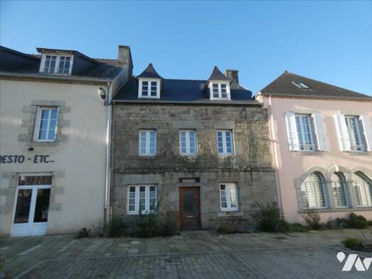 Maison à vendre 89 950 € 8 pièces 4 chambres 117 m² 154 m² de terrain Brasparts 29190