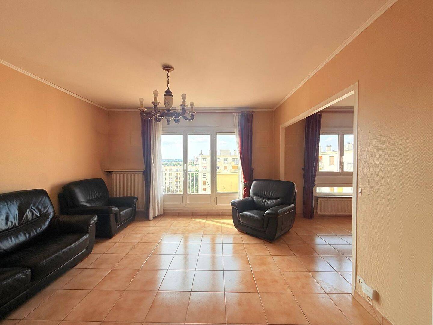 Appartement 4 pièces 69 m² · à Houilles · 69,3 m² · 229 000 €