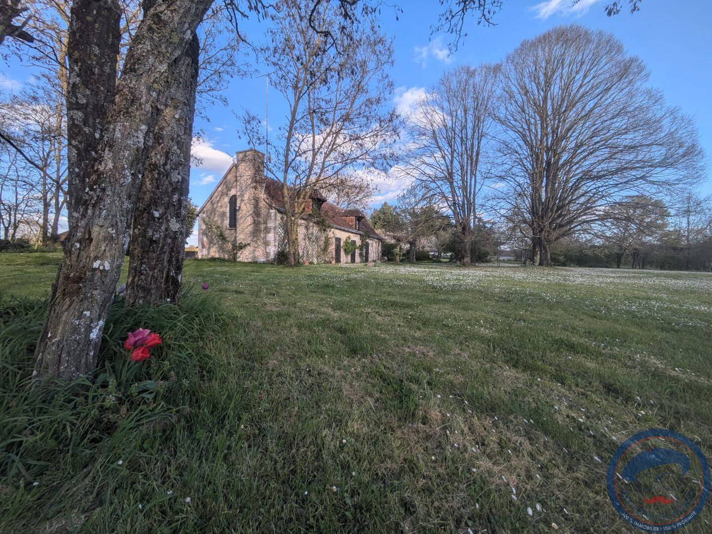 Maison 6 pièces 162 m² · à Vou · 162 m² · 320 000 €