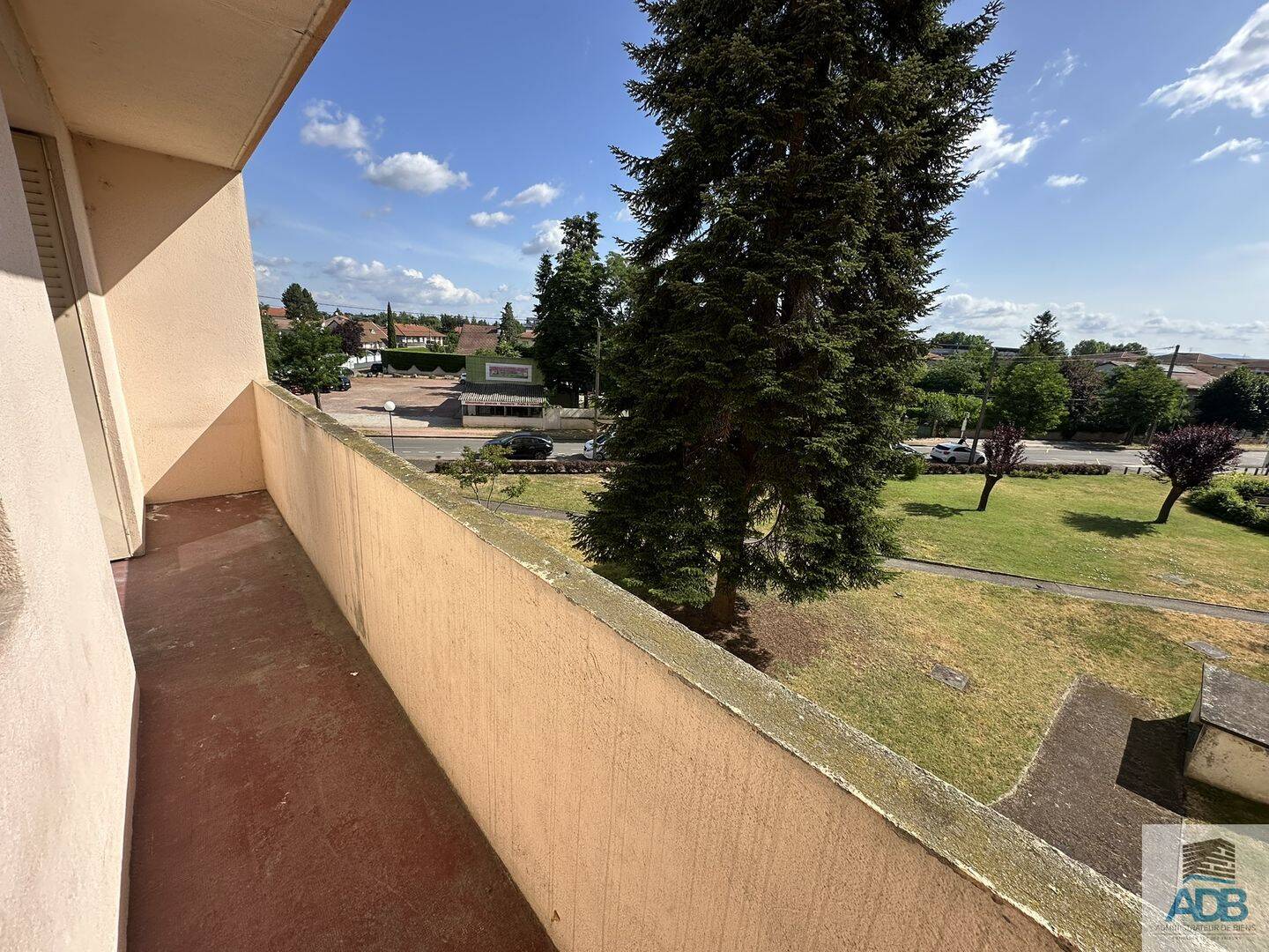 Appartement 3 pièces 63 m² · à Roanne · 63 m² · 470 €/mois
