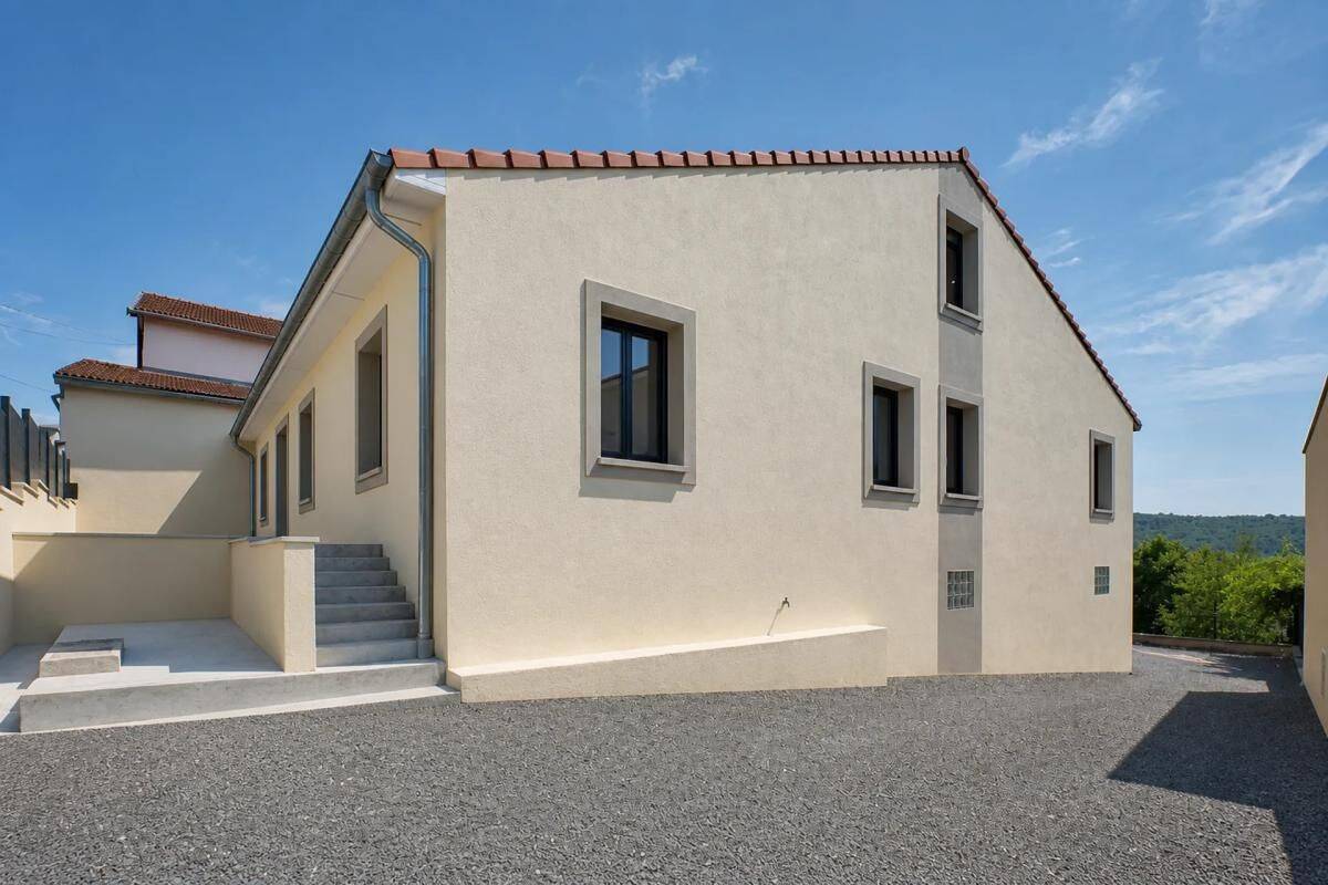 Maison 9 pièces 225 m² · à Chaligny · 225 m² · 340 000 €