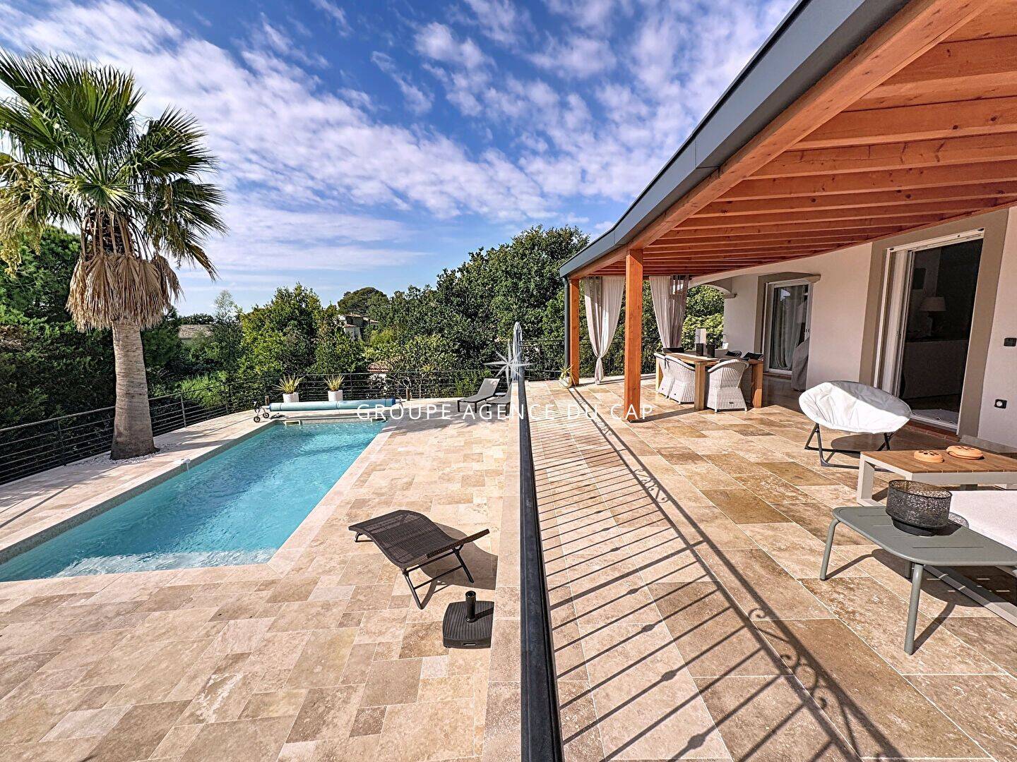 Maison 5 pièces 150 m² · à Saint-Raphaël · 150 m² · 997 500 €