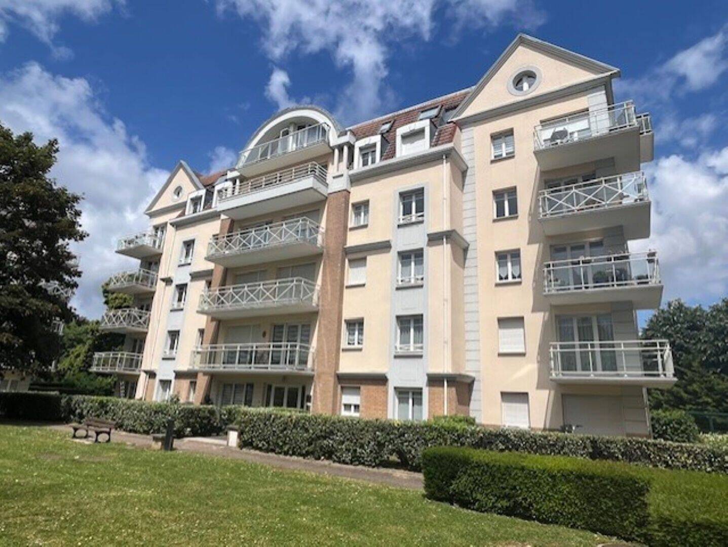 Appartement 3 pièces 75 m² · à Saint-André-lez-Lille · 75 m² · 299 500 €