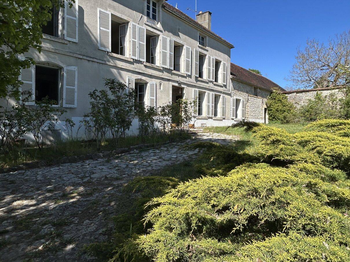 Maison 7 pièces 265 m² · à Chesley · 265 m² · 247 000 €
