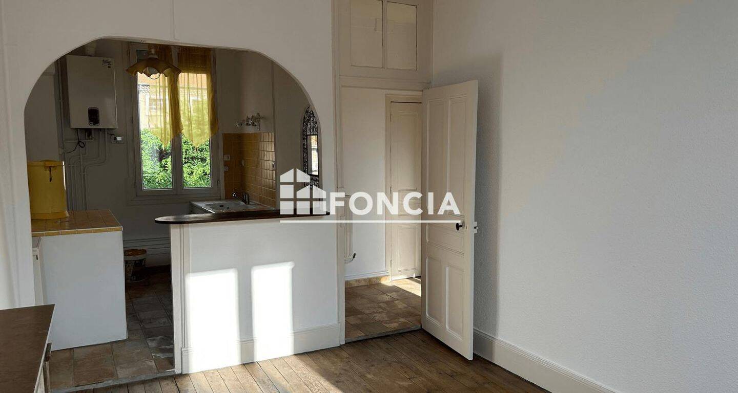 Appartement 3 pièces 57 m² · à Romans-sur-Isère · 56,6 m² · 500 €