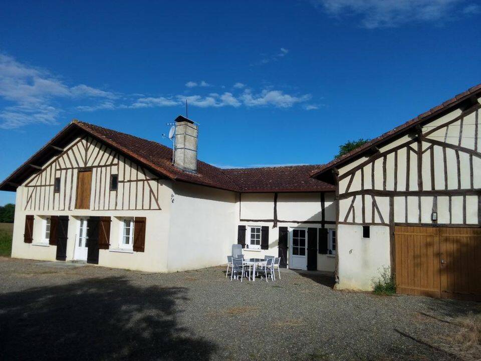 Maison 4 pièces 110 m² · à Aire-sur-l'Adour · 110 m² · 778 €