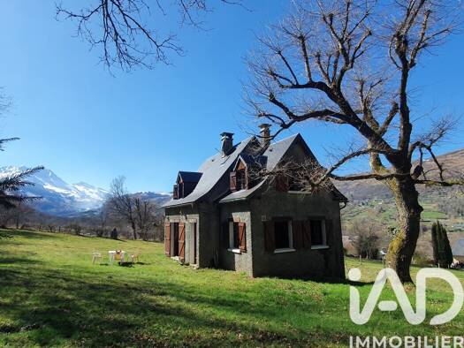 Maison à vendre 225 000 € 4 pièces 3 chambres 82 m² 2 630 m² de terrain Argelès-Gazost 65400