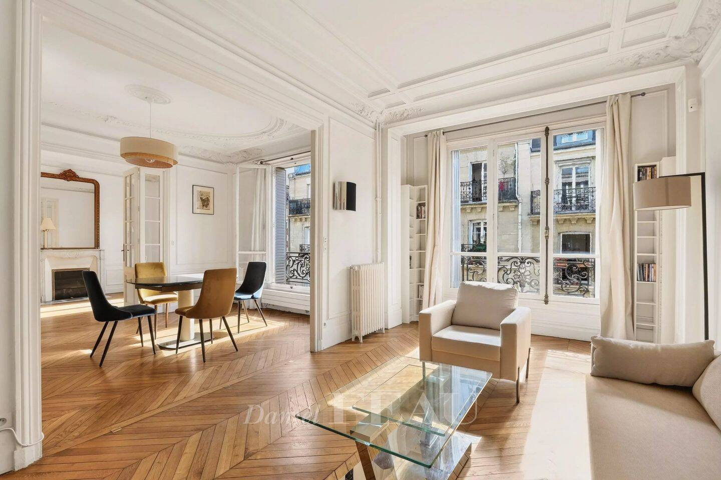 Appartement 4 pièces 85 m² · à Paris 9ème Arrondissement · 85 m² · 3 300 €
