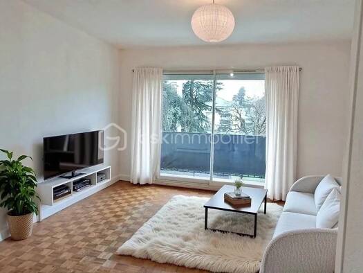 Appartement à vendre 116 000 € 3 pièces 2 chambres 60 m² Étage 1/4 La Poste Billère 64140