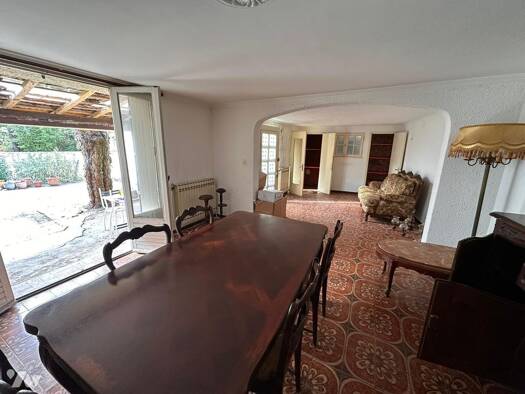 Maison à vendre 160 000 € 4 pièces 2 chambres 95 m² 241 m² de terrain Nîmes 30000