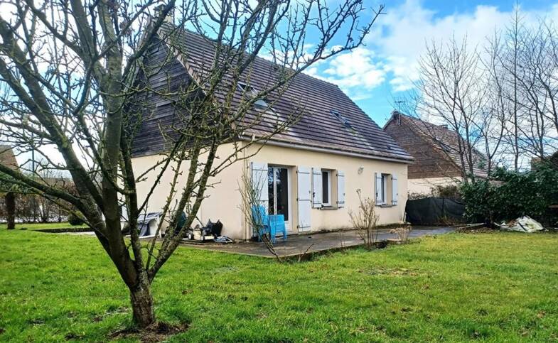 Maison de ville à vendre 190 000 € 5 pièces 4 chambres 106 m² 777 m² de terrain Sud Gournay-en-Bray 76220