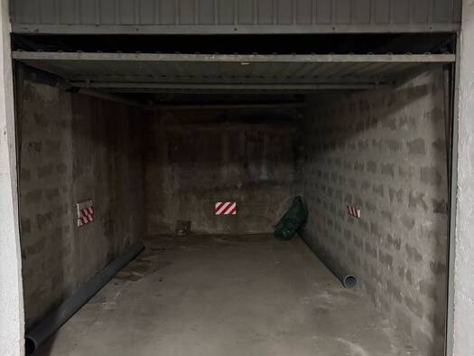 Parking à vendre 34 000 € 14 m² République Cannes 06400