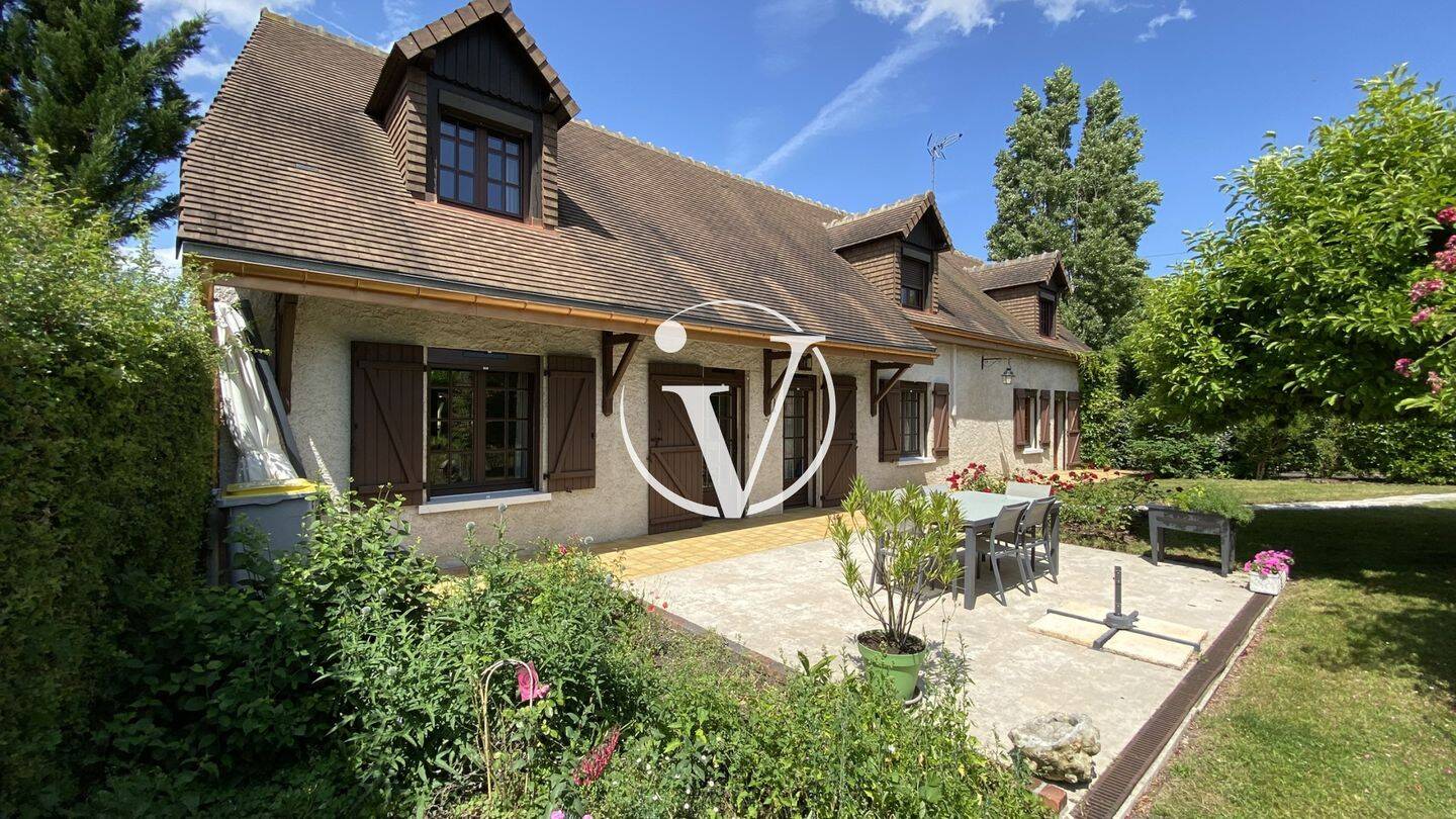Maison 7 pièces 203 m² · à Vendôme · 203 m² · 420 900 €