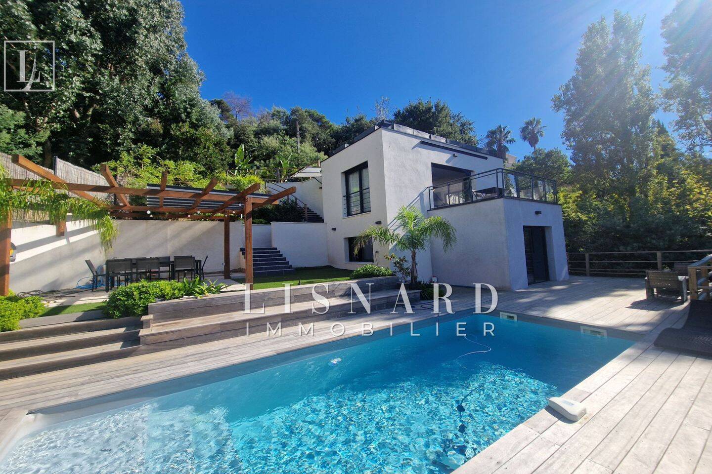 Maison 4 pièces 103 m² · à Vallauris · 103 m² · 995 000 €