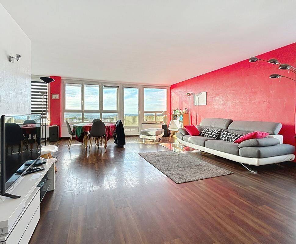 Appartement 5 pièces 101 m² · à Mont-Saint-Aignan · 101,1 m² · 168 000 €