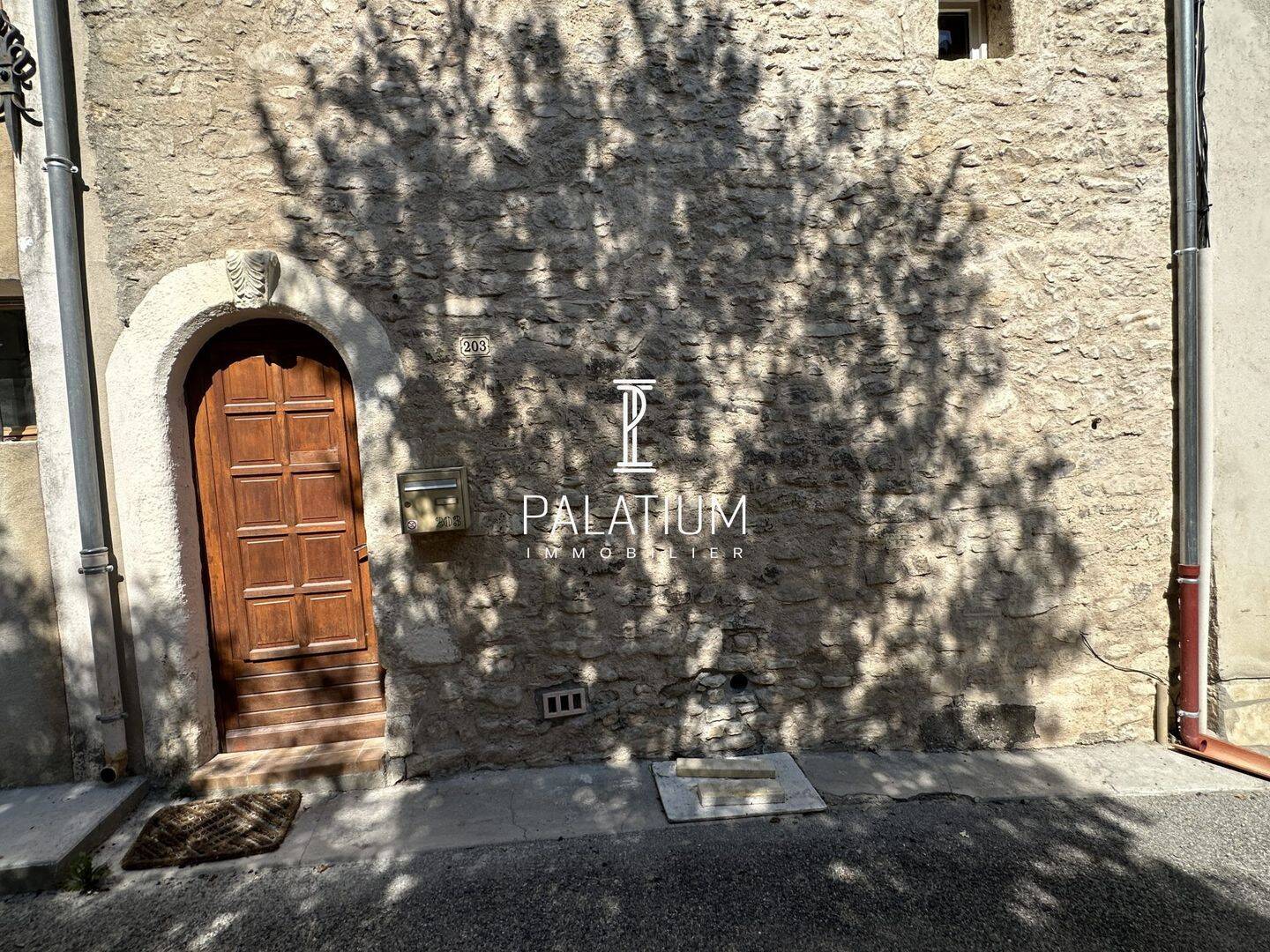 Maison 3 pièces 67 m² · à Mane · 67 m² · 770 €