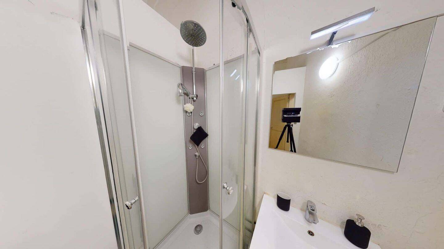 Chambre dans le 29 rue Maguelone - Colocation — 14