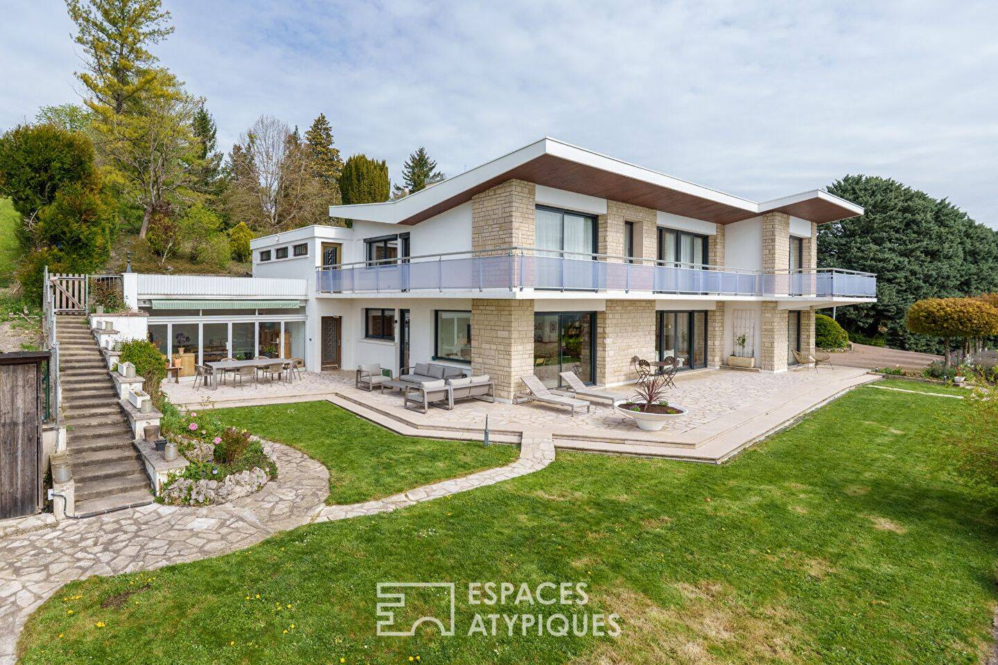 Maison 7 pièces 247 m² · à Saint-Florentin · 247 m² · 365 000 €