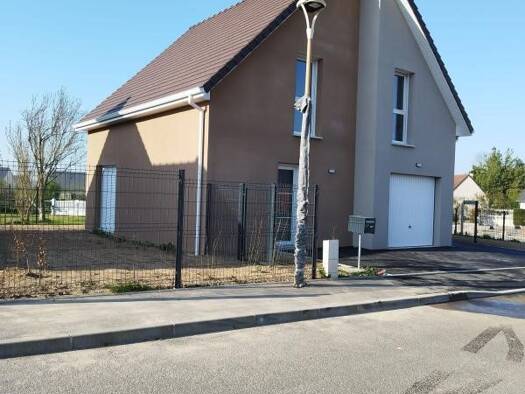 Maison à louer 1 200 € 5 pièces 4 chambres 90 m² 403 m² de terrain Berville-sur-Mer 27210