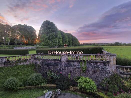 Appartement à vendre 430 000 € 5 pièces 3 chambres 157,5 m² Étage 1/2 Aumeville-Lestre 50630